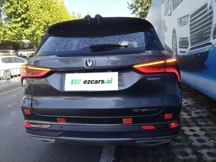 CS75 PLUS 2022 1.5T AT Luxury photo 5