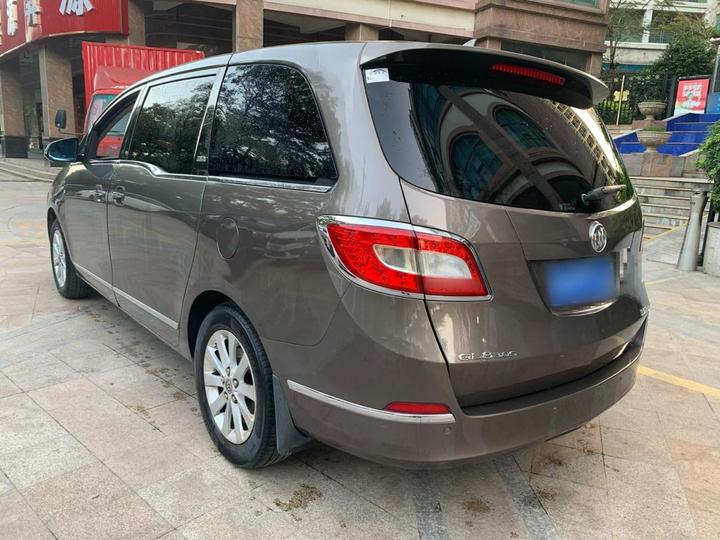 GL8 2011 3.0L XT Luxury Business Flagship photo 4