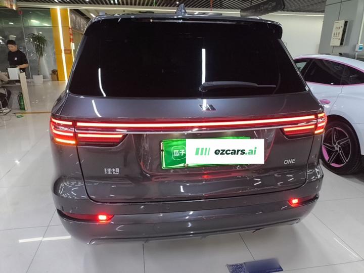 Li Auto ONE 2021 EREV 6-Seater photo 3