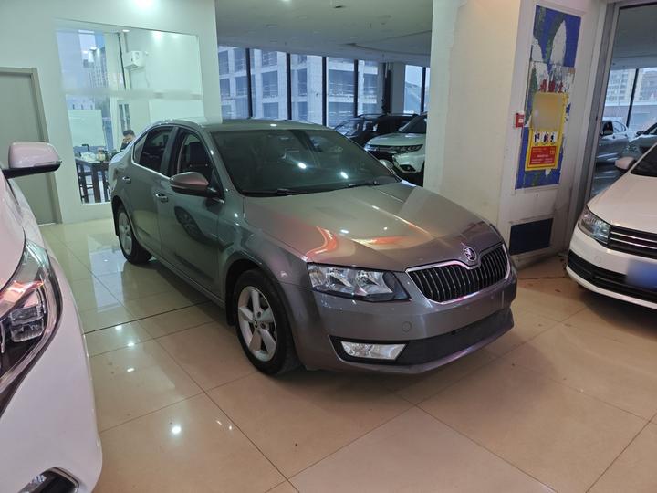 Octavia 2016 1.6L AT photo 3