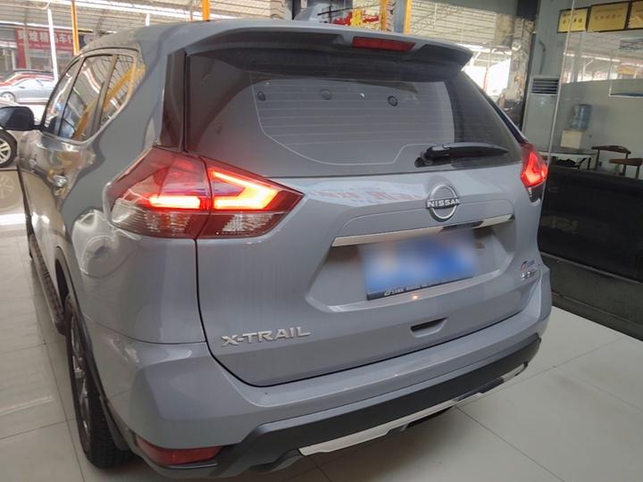 X-Trail 2025 2.0L RWD Leading photo 3