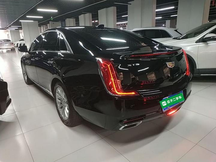 XTS 2018 28T Tech photo 4
