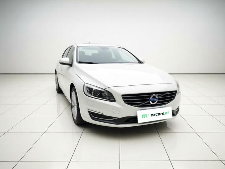 V60 2015 T5 photo 3
