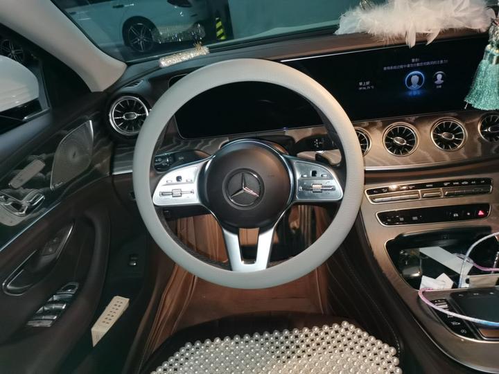 CLS 2021 CLS 300 Dynamic photo 3