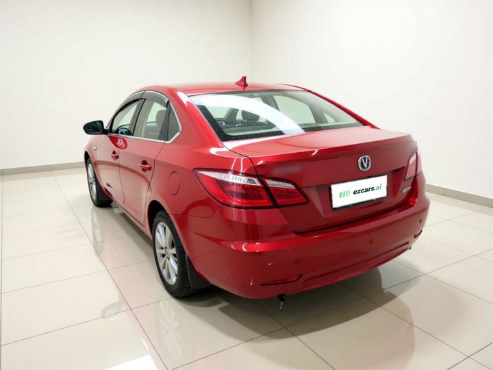 Eado 2015 1.6L AT Luxury photo 4