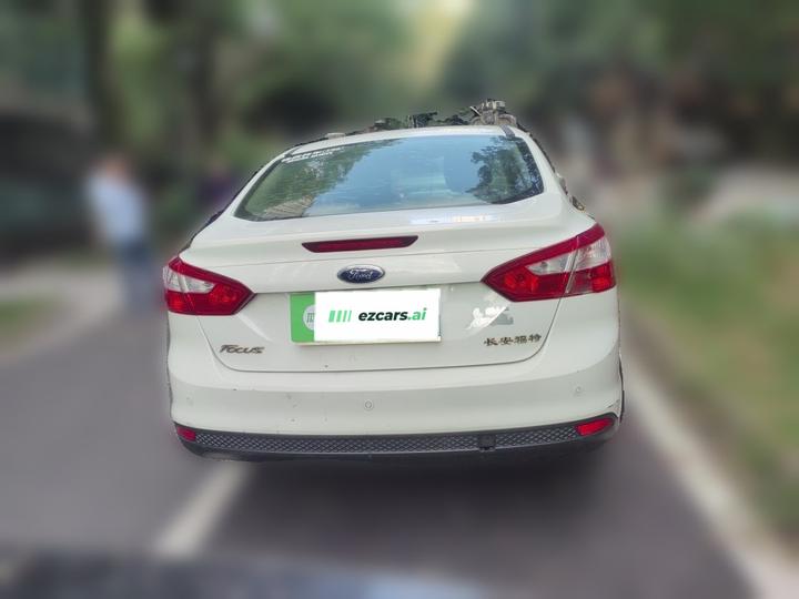 Focus 2012 Sedan 1.6L MT photo 5