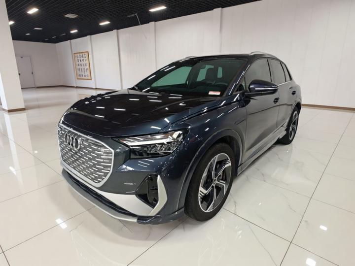 Q4 e-tron 2024 40 e-tron
