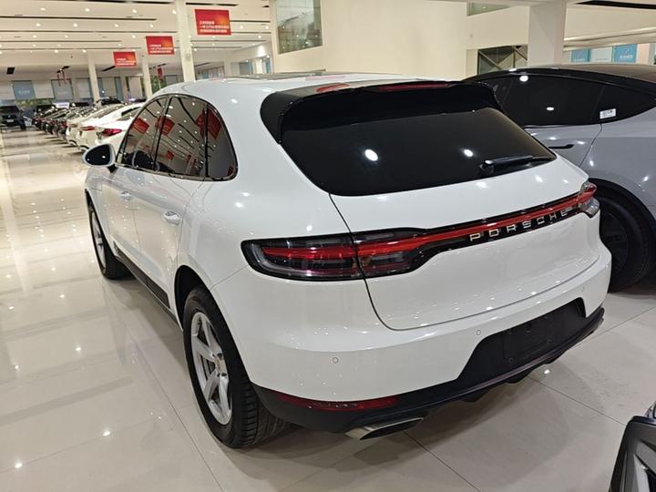2021 Macan 2.0T photo 4