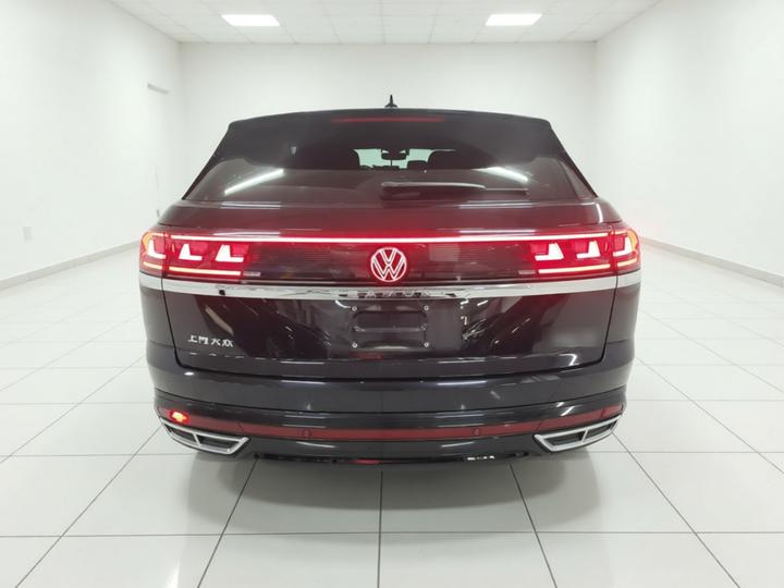 Teramont X 2024 380TSI AWD Luxury photo 3
