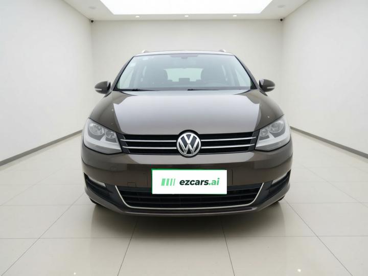 2018 380TSI 7-Seater photo 2