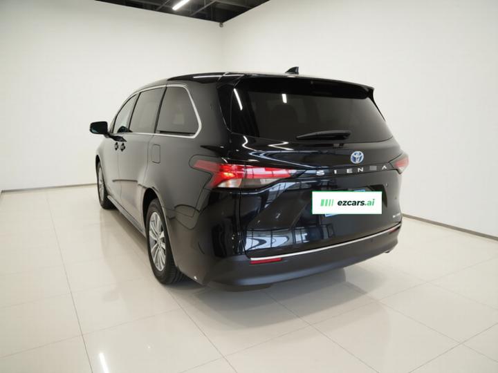 Sienna 2023 2.5L Hybrid Comfort photo 4
