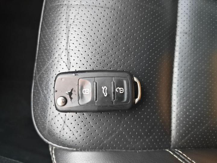 Tiguan 2016 300TSI AT RWD Luxury photo 8