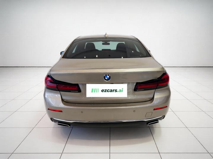 5 Series 2022 Facelift 530Li Exclusive Luxury photo 3