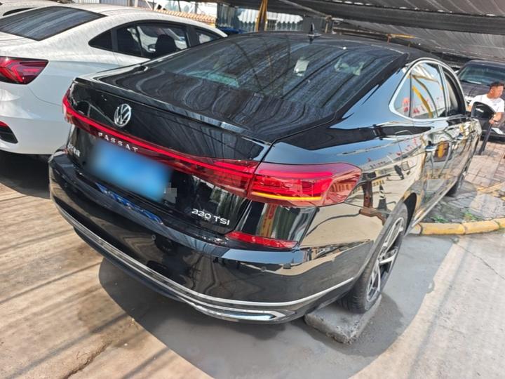 Passat 2023 Facelift 330TSI Luxury photo 4