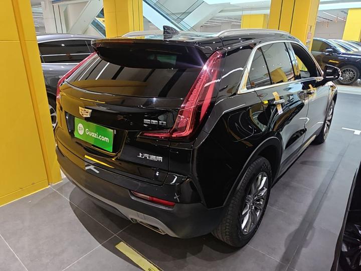 XT4 2021 28T RWD Luxury photo 6