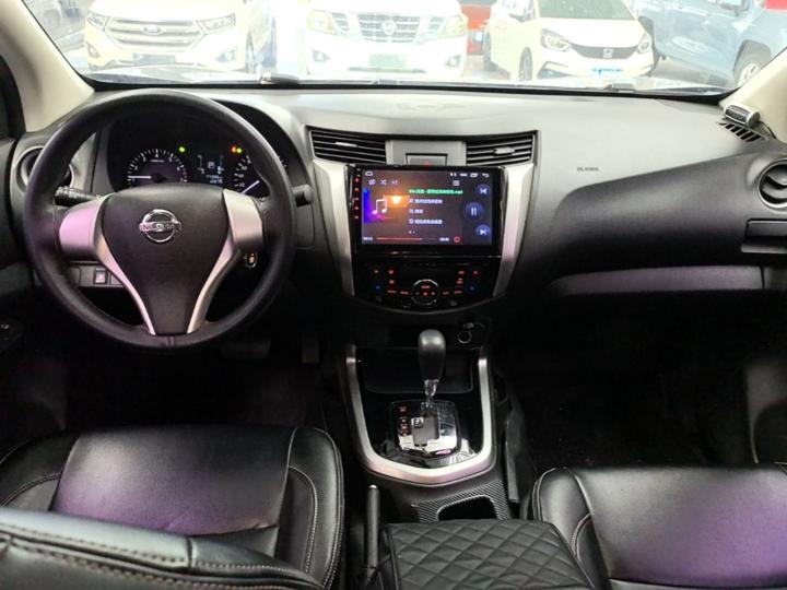 2017 2.5L AT RWD Luxury QR25 photo 5