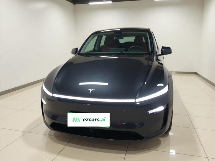 Model Y 2025 RWD photo 2