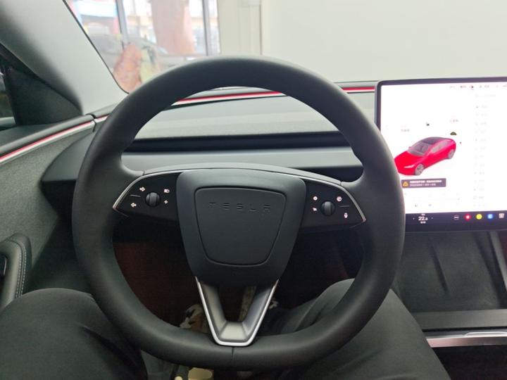 Model 3 2023 RWD photo 6