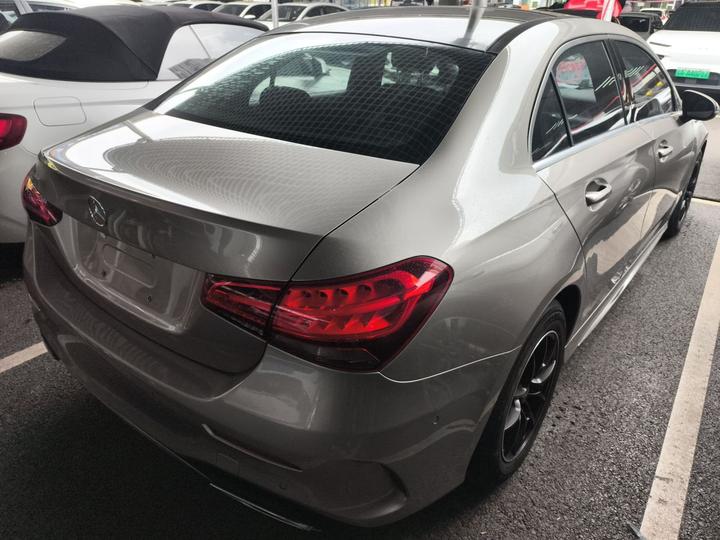 A-Class 2019 A 180 L photo 4