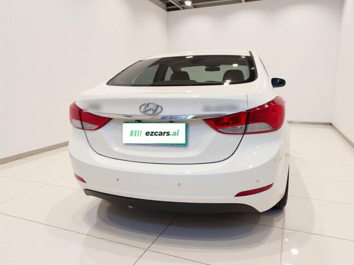 Elantra 2015 1.6L MT Leading photo 6