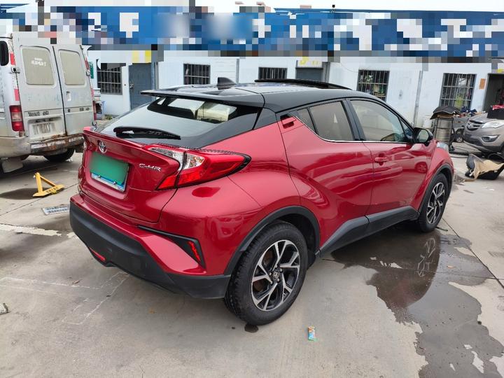C-HR 2020 2.0L Leading photo 4
