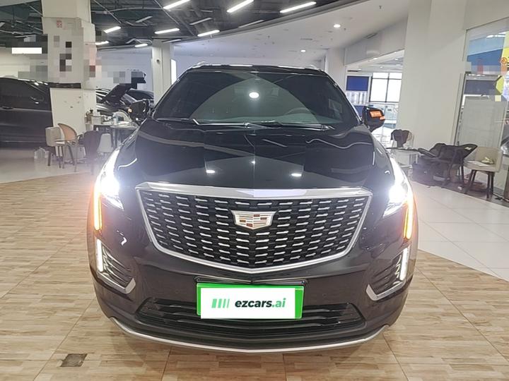 XT5 2021 28T Luxury photo 2