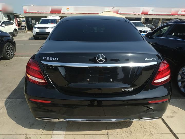 E-Class 2018 Facelift E 200 L Sport 4MATIC photo 2