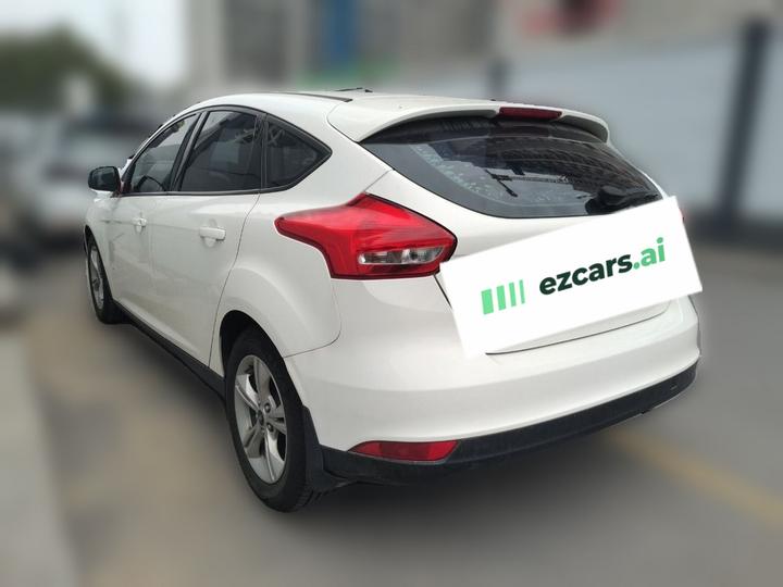 Focus 2015 Hatchback 1.6L AT Comfort photo 4