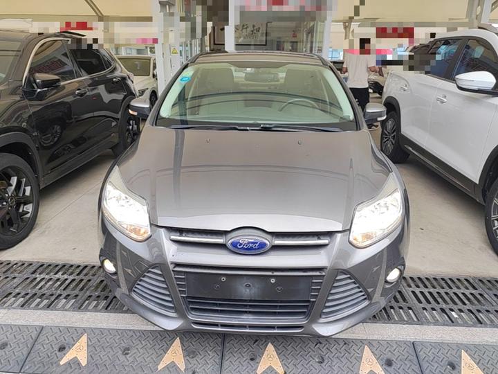 Focus 2012 Sedan 1.6L MT Comfort photo 2