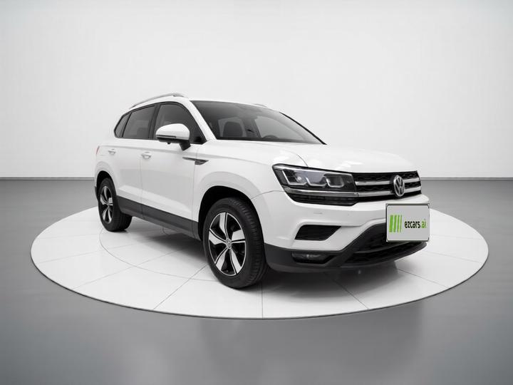Tharu 2020 280TSI RWD Comfort China VI photo 3