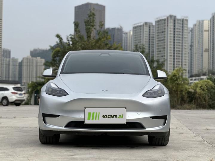 Model Y 2022 RWD photo 2