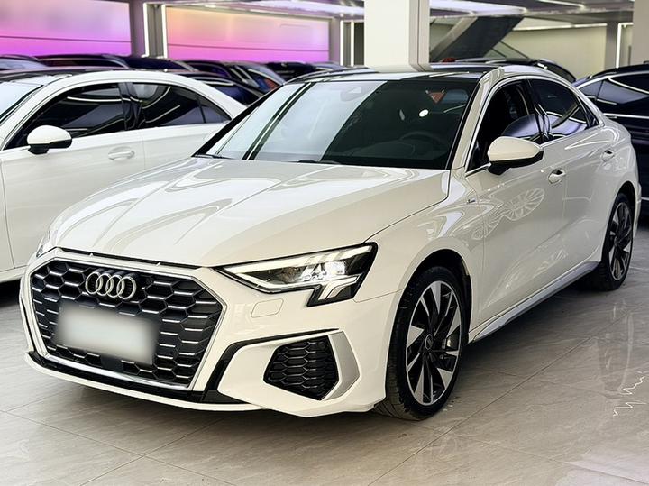 A3 2022 A3L Limousine 35 TFSI Fashion Sport