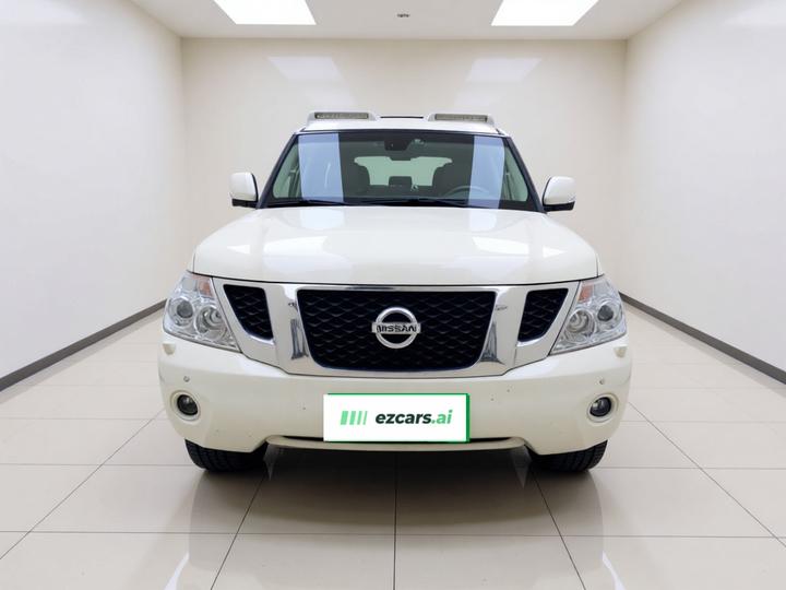 2016 5.6L Standard photo 2