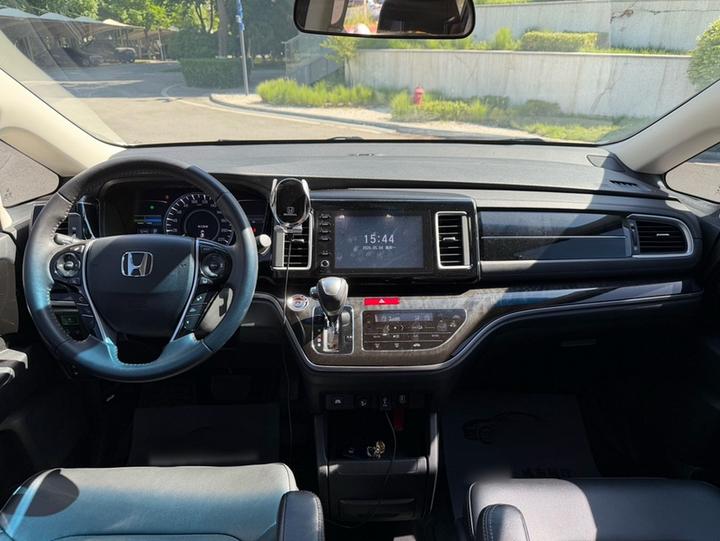 Elysion 2019 2.0L Hybrid Comfort photo 8