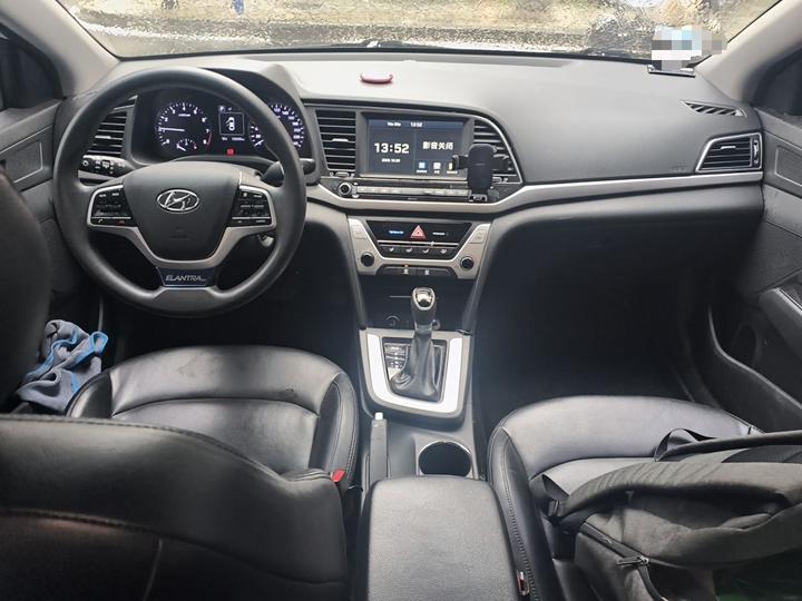 Elantra 2016 1.6L AT Smart Elite photo 5