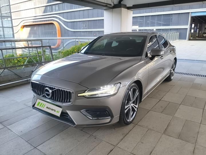 S60 2021 T4 Luxury