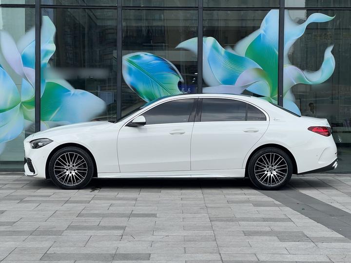 C-Class 2023 Facelift C 260 L Sport photo 4