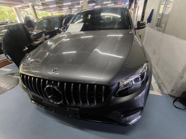 GLC 2019 GLC 260 L 4MATIC Dynamic photo 2