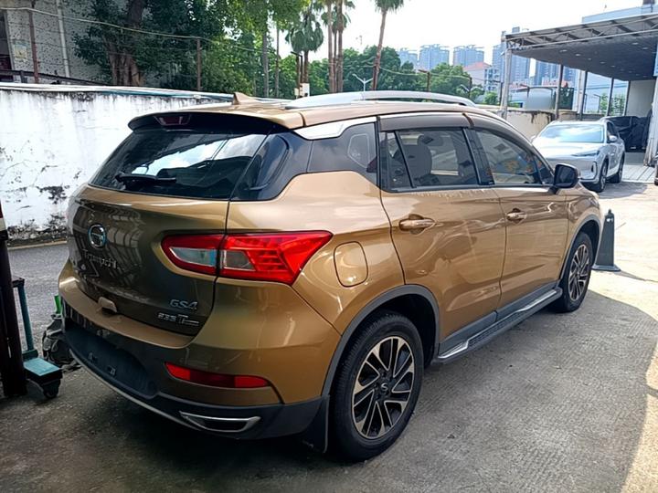 GAC Trumpchi GS4 2016 235T G-DCT Elite photo 4