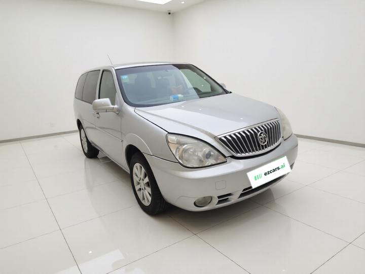 GL8 2014 2.4L Classic photo 3