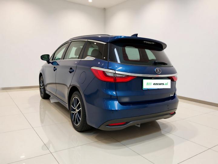 Song MAX 2017 1.5T MT Connected Luxury 7-Seater photo 4