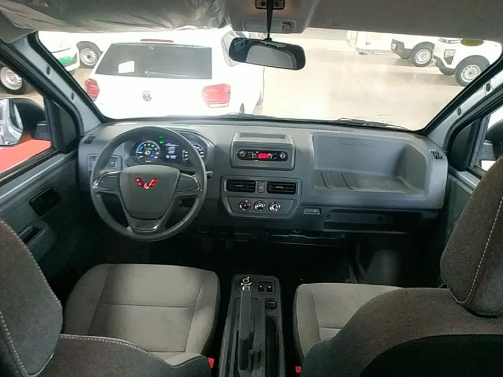Wuling 2024 300km Comfort Bus 75kW photo 5