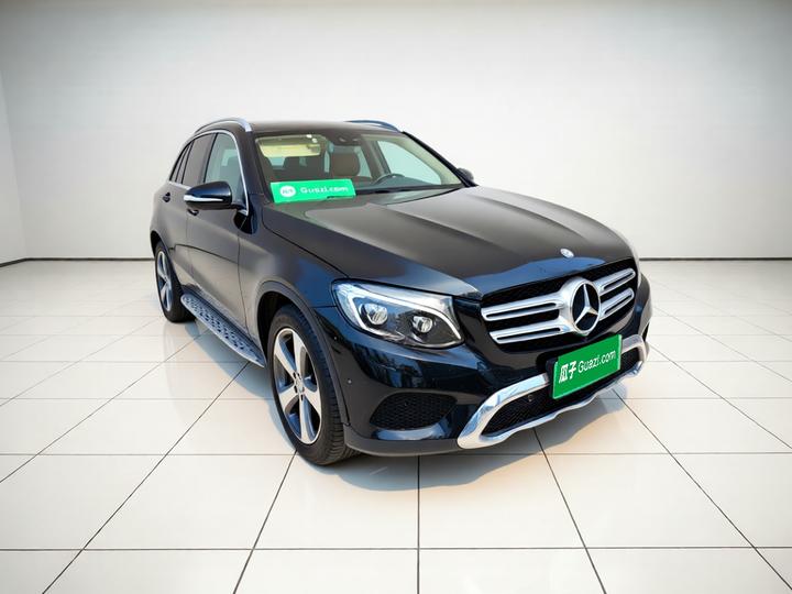 GLC 2016 GLC 300 4MATIC Dynamic photo 3