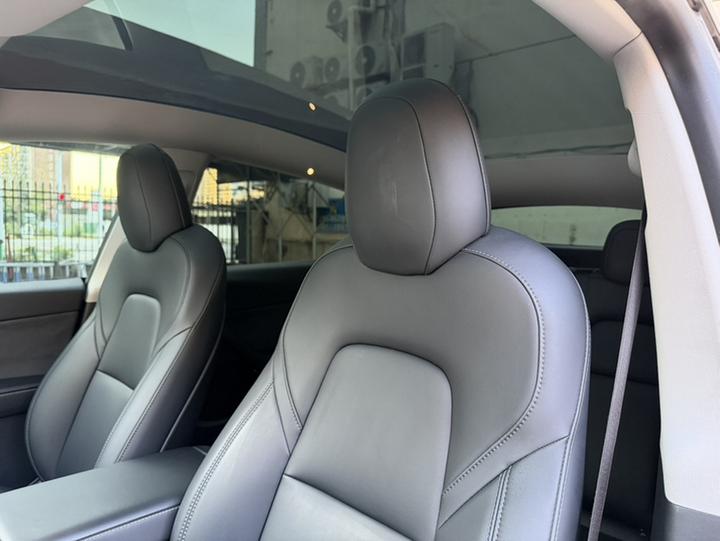 Model Y 2022 Long Range AWD photo 7