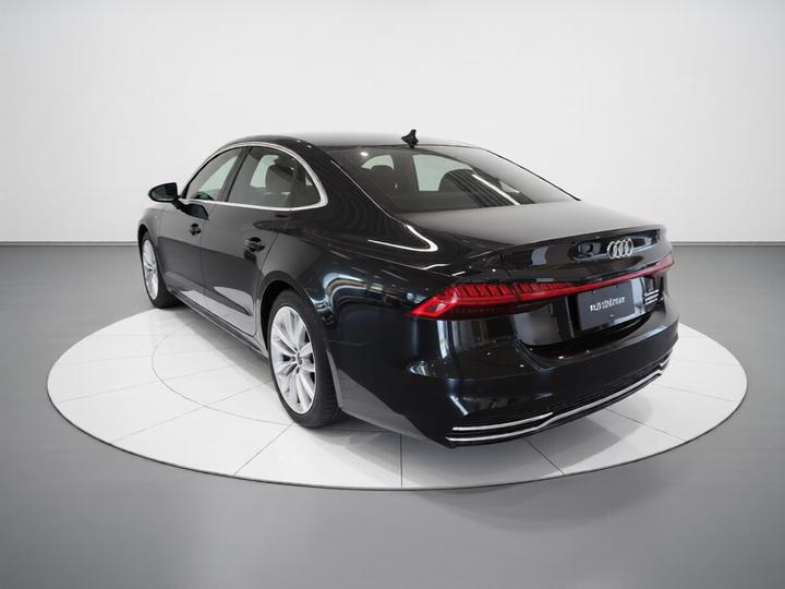 A7L 2022 45 TFSI S-line photo 4