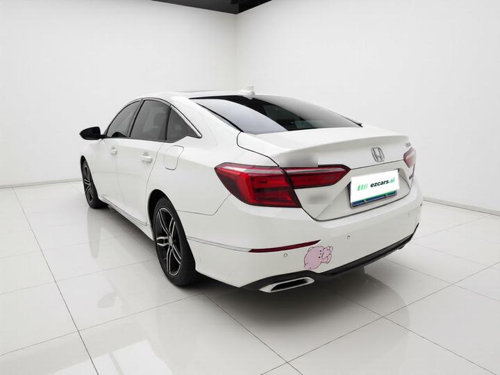 2022 260TURBO photo 4