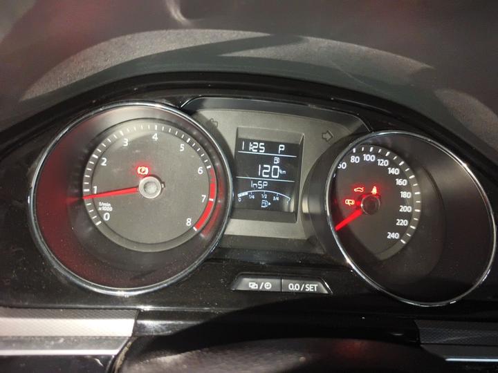 Bora 2016 1.6L AT Comfort photo 8