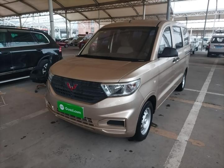 Wuling Hongguang V 2022 1.5L LAR
