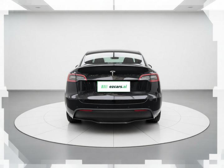Model Y 2021 Long Range AWD photo 5