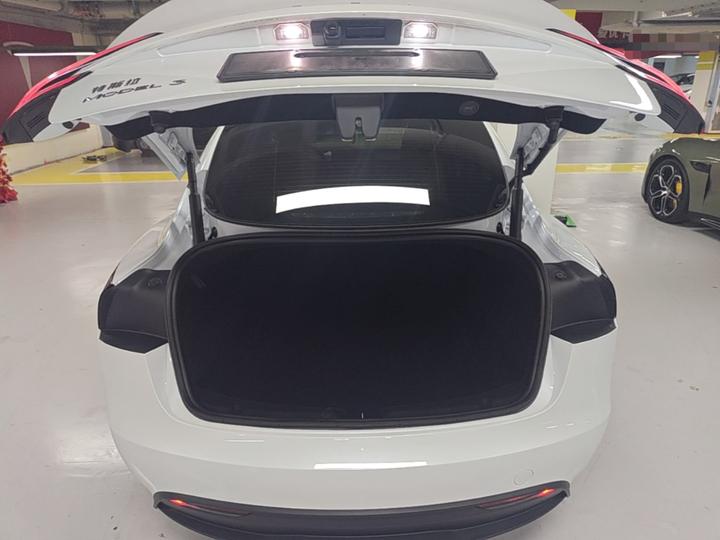 Model 3 2025 RWD photo 8